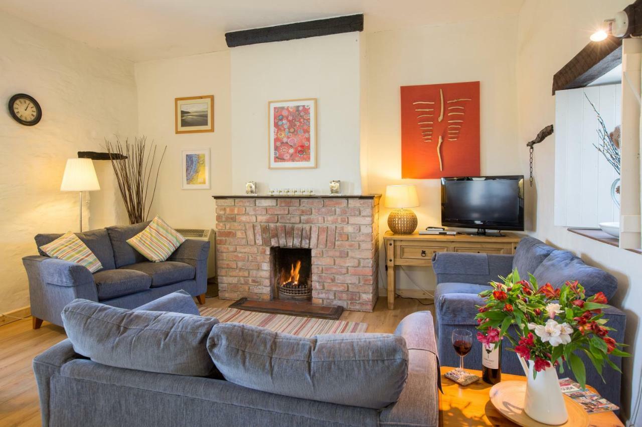 Cwm Connell Coastal Cottages Moylgrove Exteriör bild