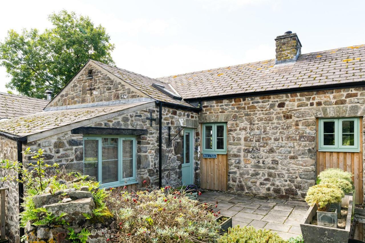 Cwm Connell Coastal Cottages Moylgrove Exteriör bild